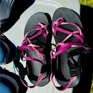 Women’s chaco’s size 10 25$